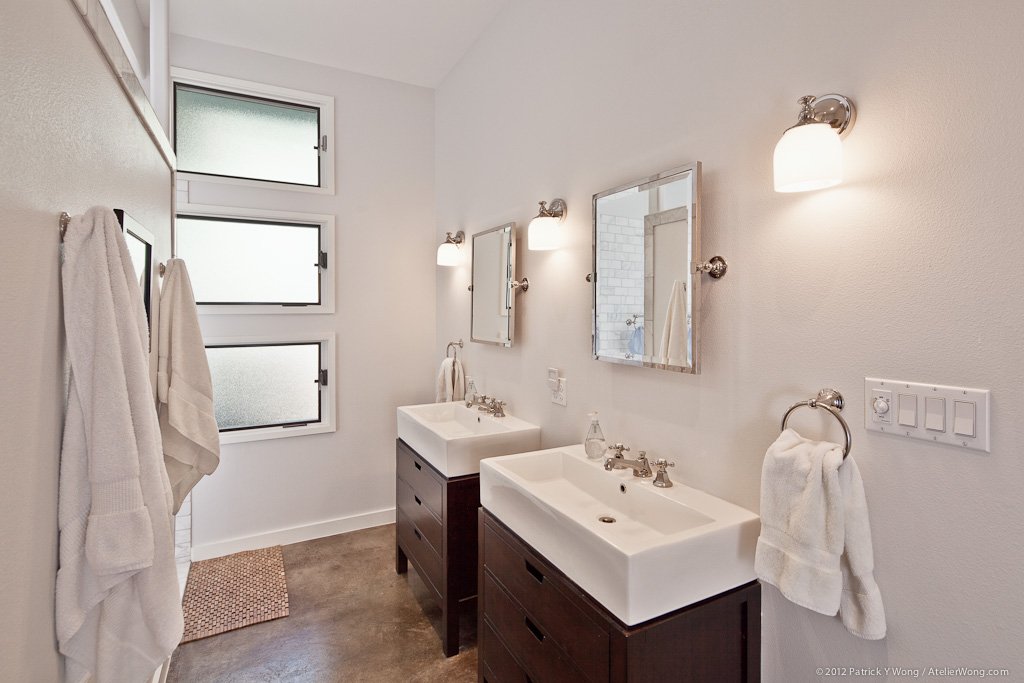 102 E Skyview residence